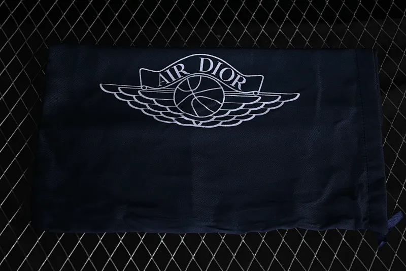 All categories Air Jordan Jordan series basketball shoes Air Jordan 1 Low Dior x Air Jordan 1 Low AJ1 Joe 1 Dior joint white gray low top CN8608-002